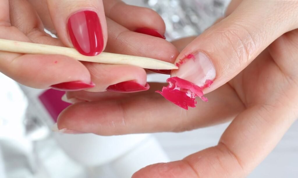 How to remove gel nail polish